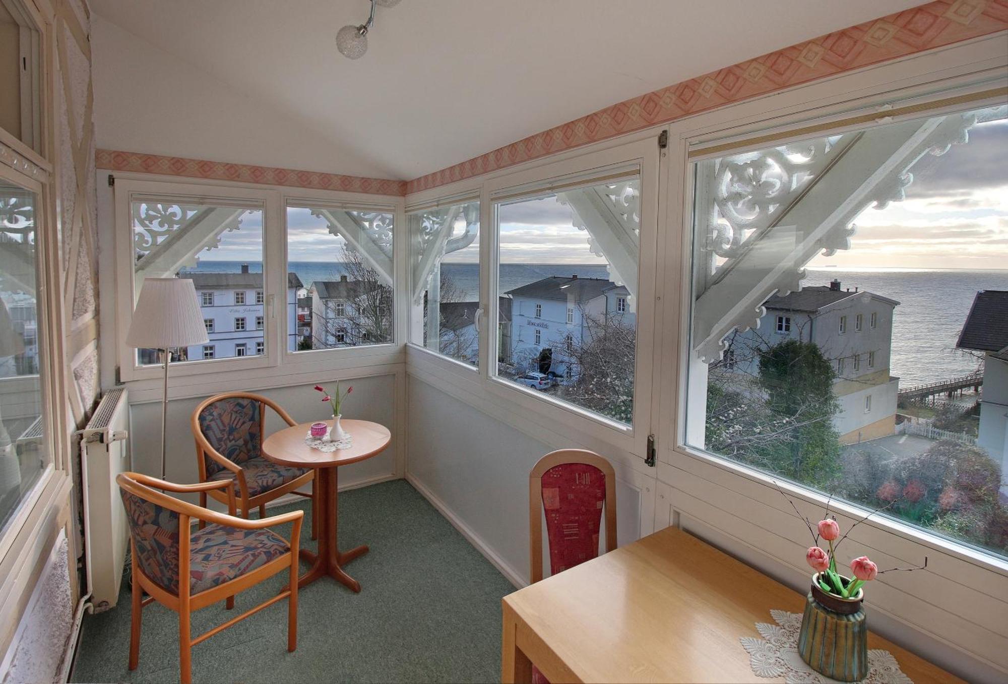 Villa Ostseelilie - Appartements Mit Balkon Und Meerblick Sassnitz Værelse billede