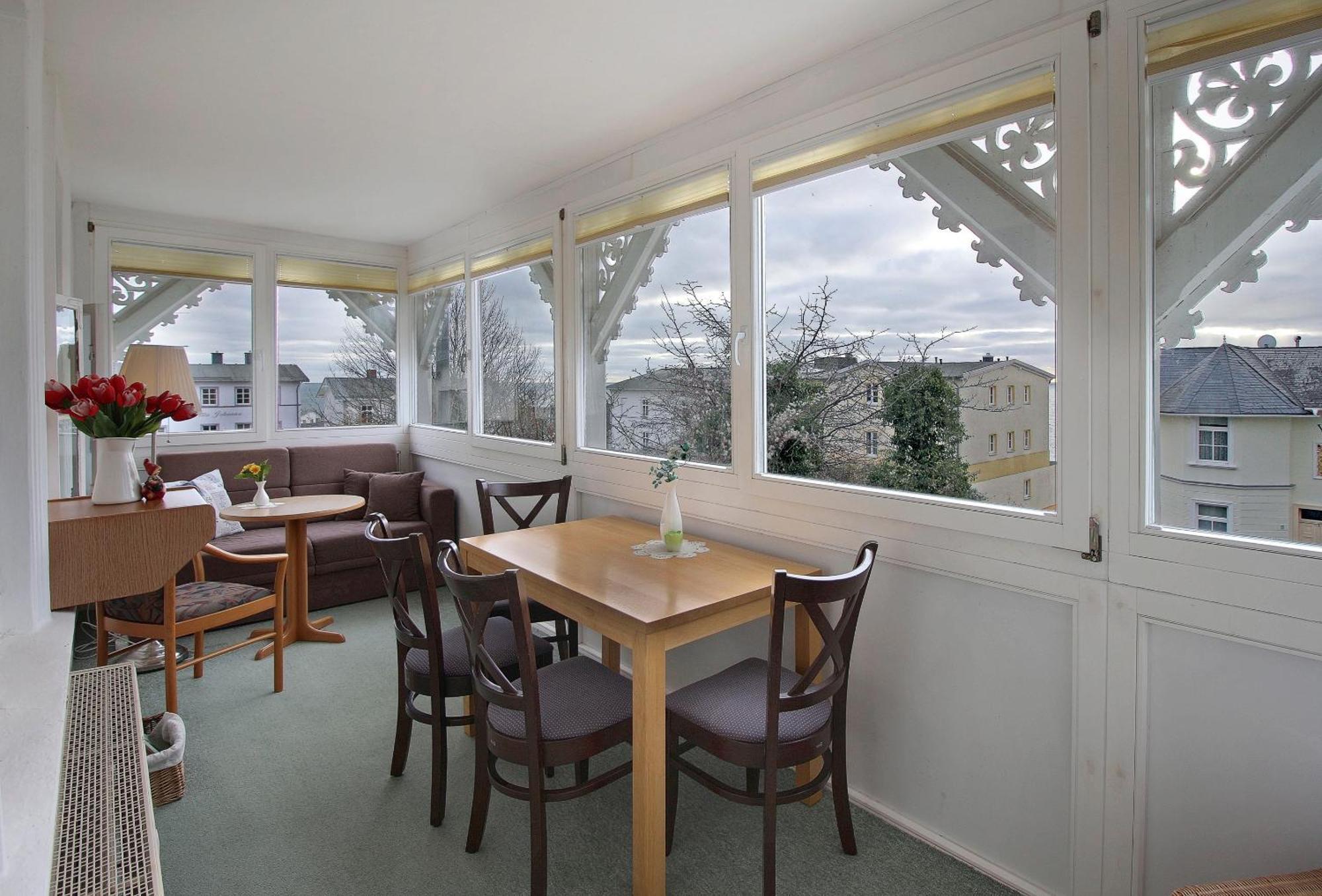 Villa Ostseelilie - Appartements Mit Balkon Und Meerblick Sassnitz Værelse billede